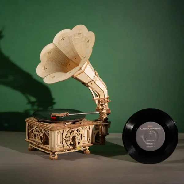 Wooden Model Classic Gramophone - Image 5
